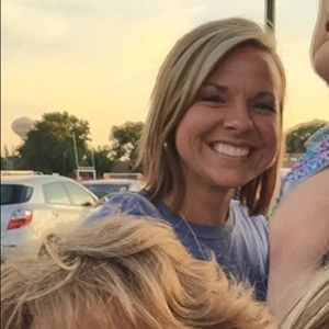 Meet your Posher, Dana